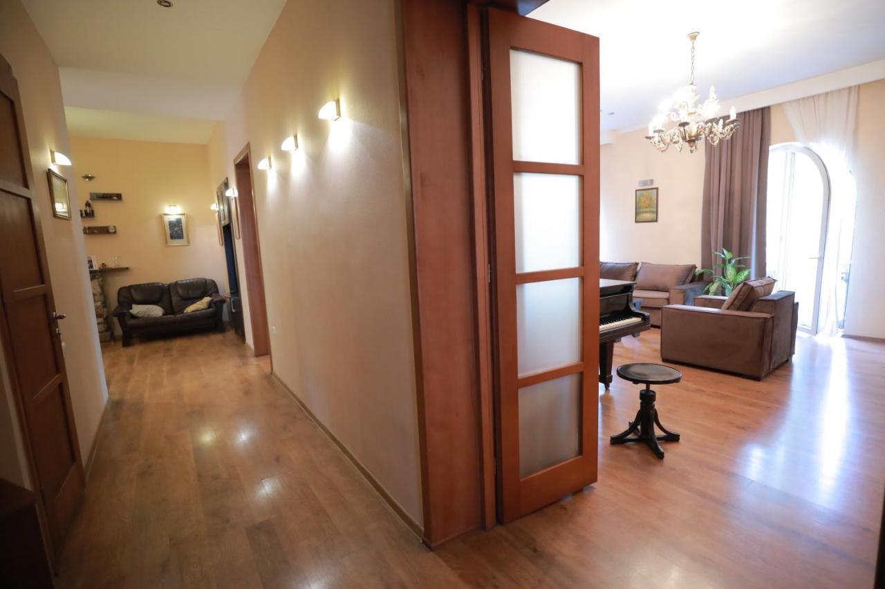 Apartment at 12 Baratashvili street Tbilisi Eksteriør billede