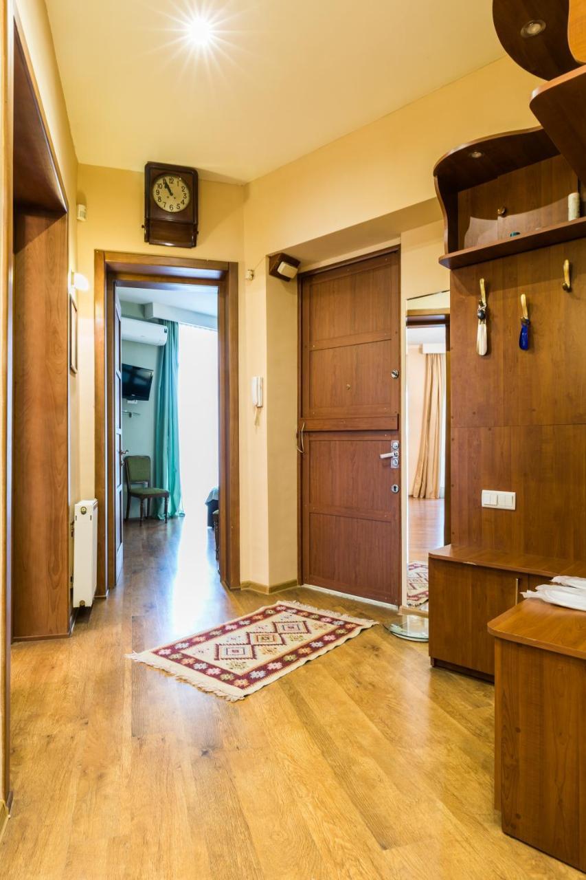 Apartment at 12 Baratashvili street Tbilisi Eksteriør billede